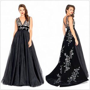 Mac Duggal 2035 Black Noir Sleeveless Formal Ball Gown Dress Velvet Beaded NWT 4